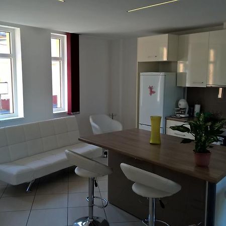 Kazinczy Apartment Кескемет Екстериор снимка