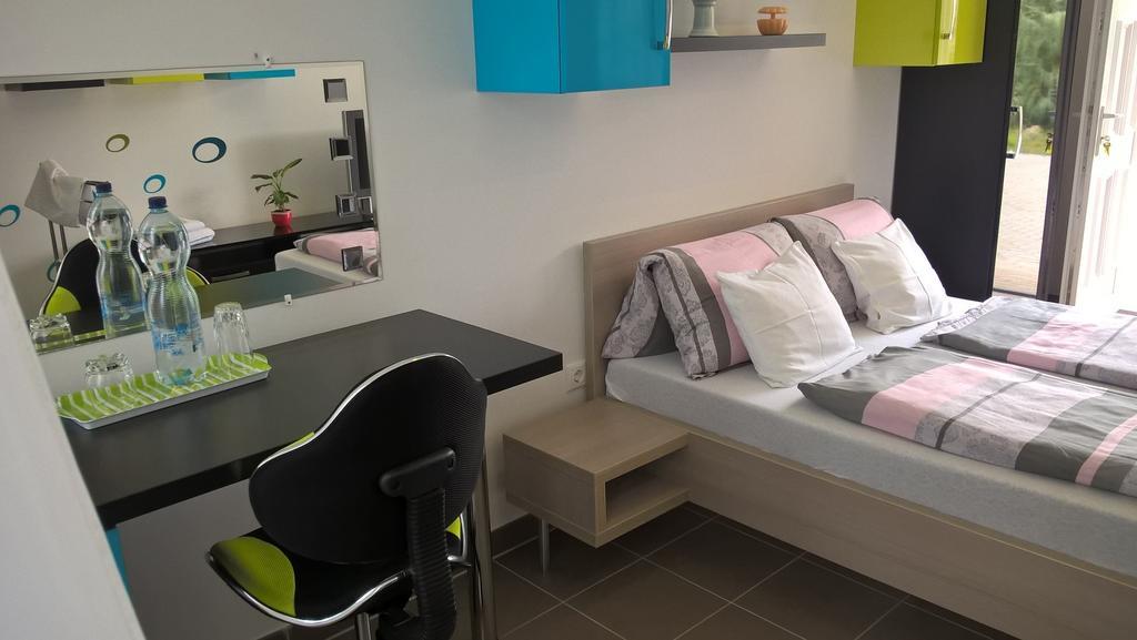 Kazinczy Apartment Кескемет Стая снимка