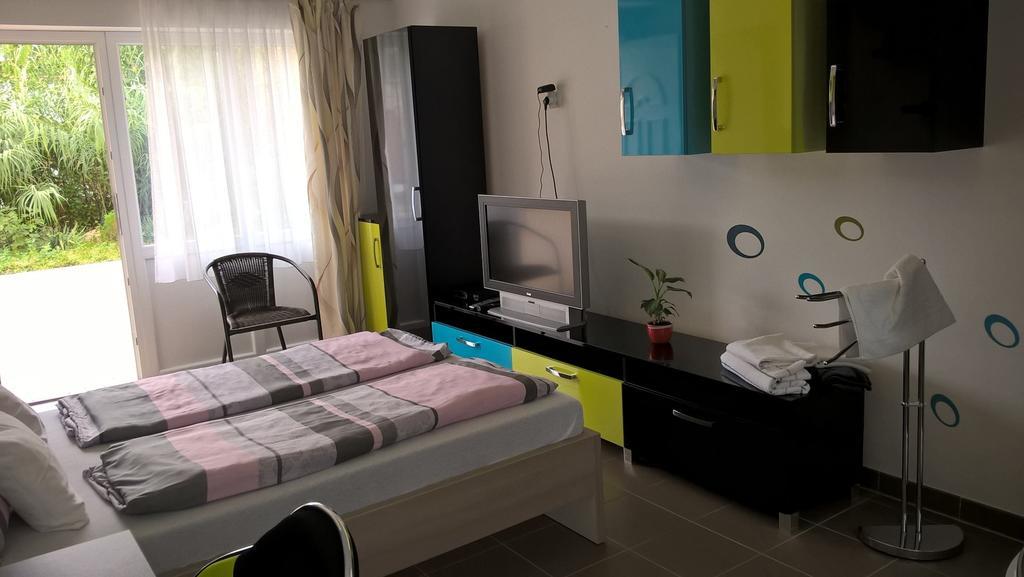 Kazinczy Apartment Кескемет Стая снимка