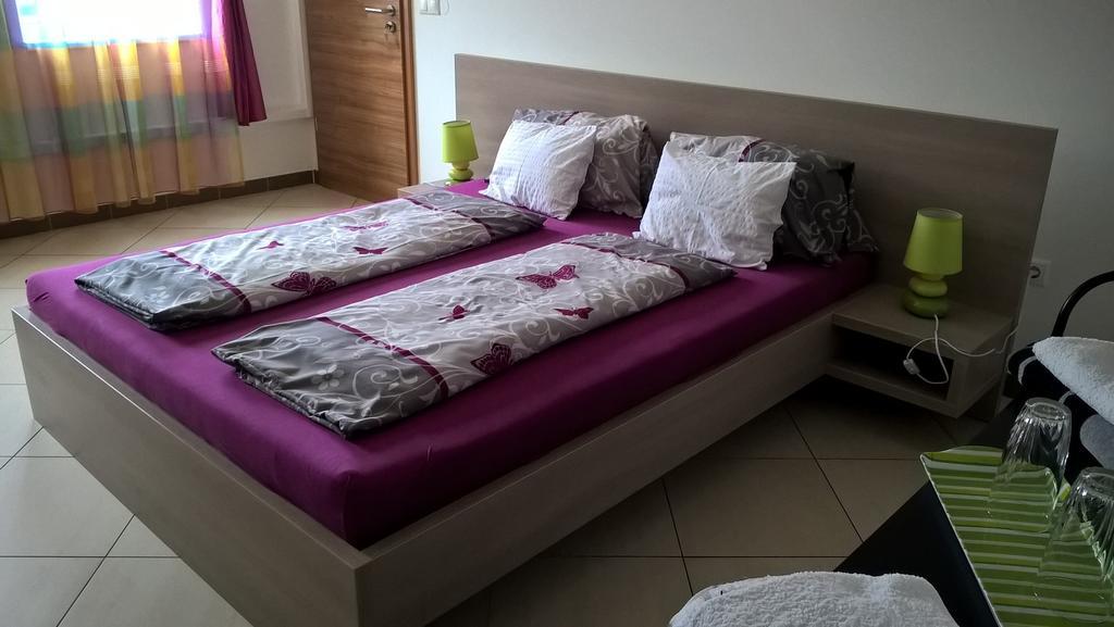 Kazinczy Apartment Кескемет Стая снимка